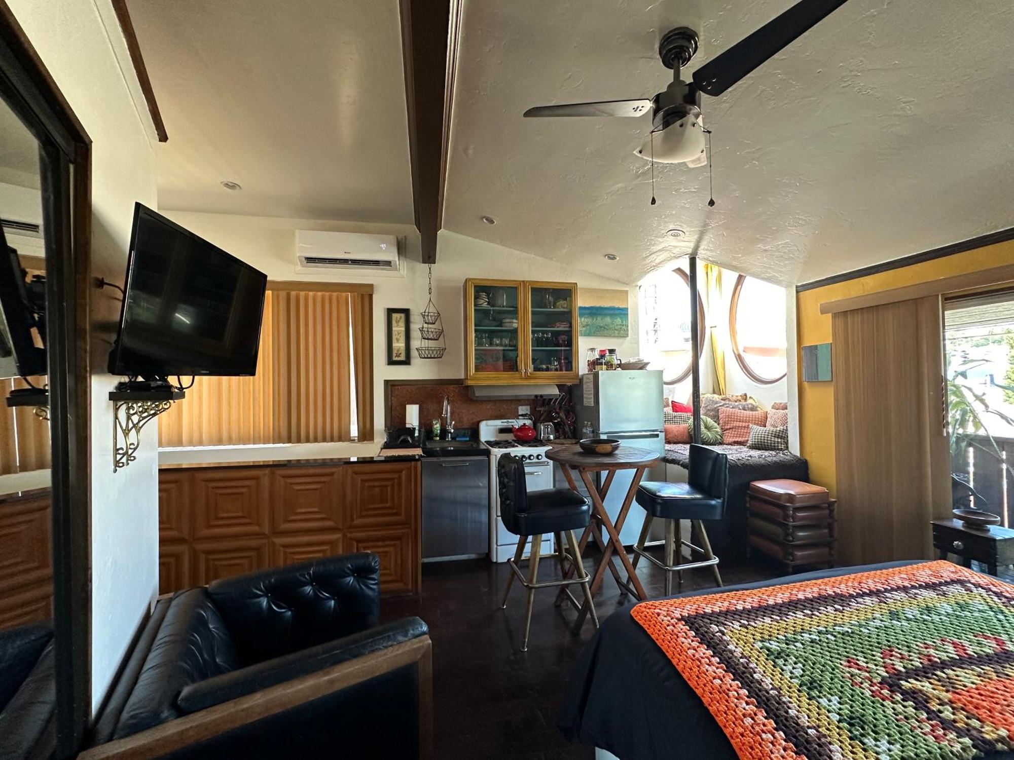 The Rosemary Hostel Los Angeles Exterior photo